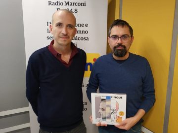 Giovanni Truppi dà il “Cinque” a Radio Marconi
