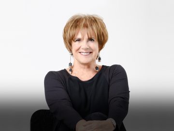 Lella Costa: “Se non posso ballare… non è la mia rivoluzione”