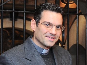 Don Walter Magnoni: cambiare stili di vita per consegnare una Terra migliore alle nuove generazioni