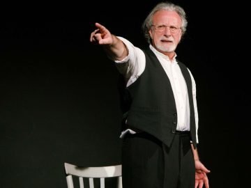 Il teatro della narrazione con Roberto Anglisani