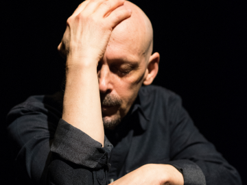 Profondo e Coinvolgente: Il teatro ragazzi secondo Guido Castiglia