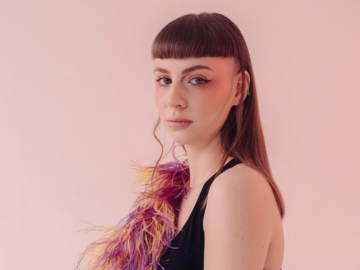 “pensieri sbagliati” è il nuovo brano di cmqmartina