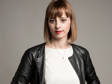 Monica Savaresi: aria nuova in teatro