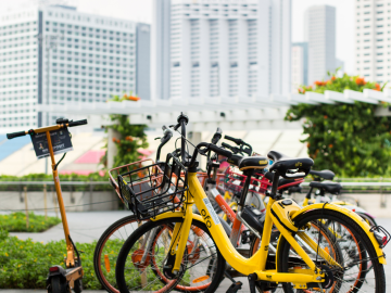 Milano in Bici, raddoppiati gli incidenti gravi: nel 2021 vendute 2 milioni di bici, ma le città sono ancora poco sicure
