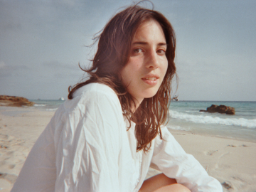 Chiamamifaro e il suo nuovo singolo “Pioggia di CBD”