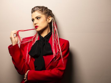 “Il Grande minimo solare” è il singolo che segna il ritorno sulle scene di Beatrice Antolini