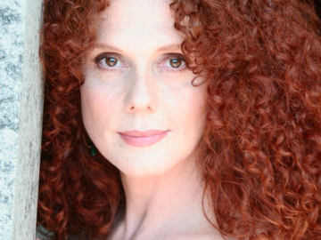 A Fronte del Palco il sorriso di Edy Angelillo