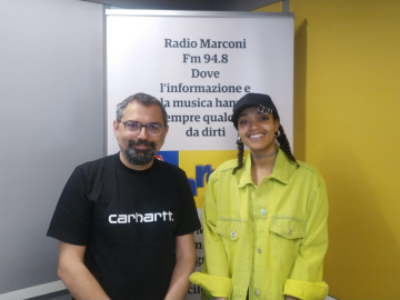 “Stormi” è un brano romantico, in cui Kaze si lascia andare esprimendo senza paura un sentimento che sta crescendo pian piano