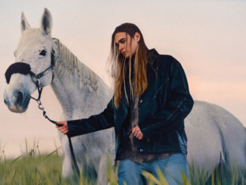 Aaron torna con “I colori dell’alba”