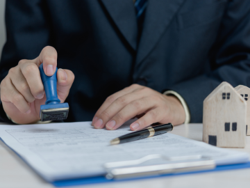 Estate a debito: il boom dei prestiti per le vacanze preoccupa i consumatori