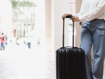 Pochi figli, giovani che emigrano e un mercato del lavoro in crisi