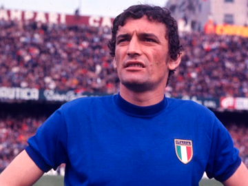 Addio a Gigi Riva. È stato il più grande bomber della Nazionale