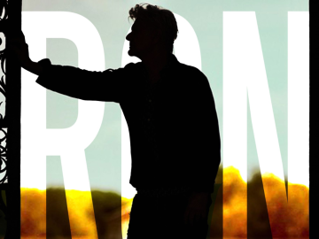 RON regala al pubblico la sua versione di “Lontano Lontano” di Luigi Tenco