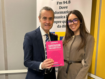 Il primo libro che permette di dialogare con un assistente artificiale per i professionisti