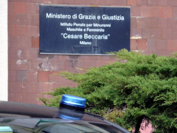 Indagine in corso sulle violenze al carcere minorile Cesare Beccaria di Milano ad opera della polizia